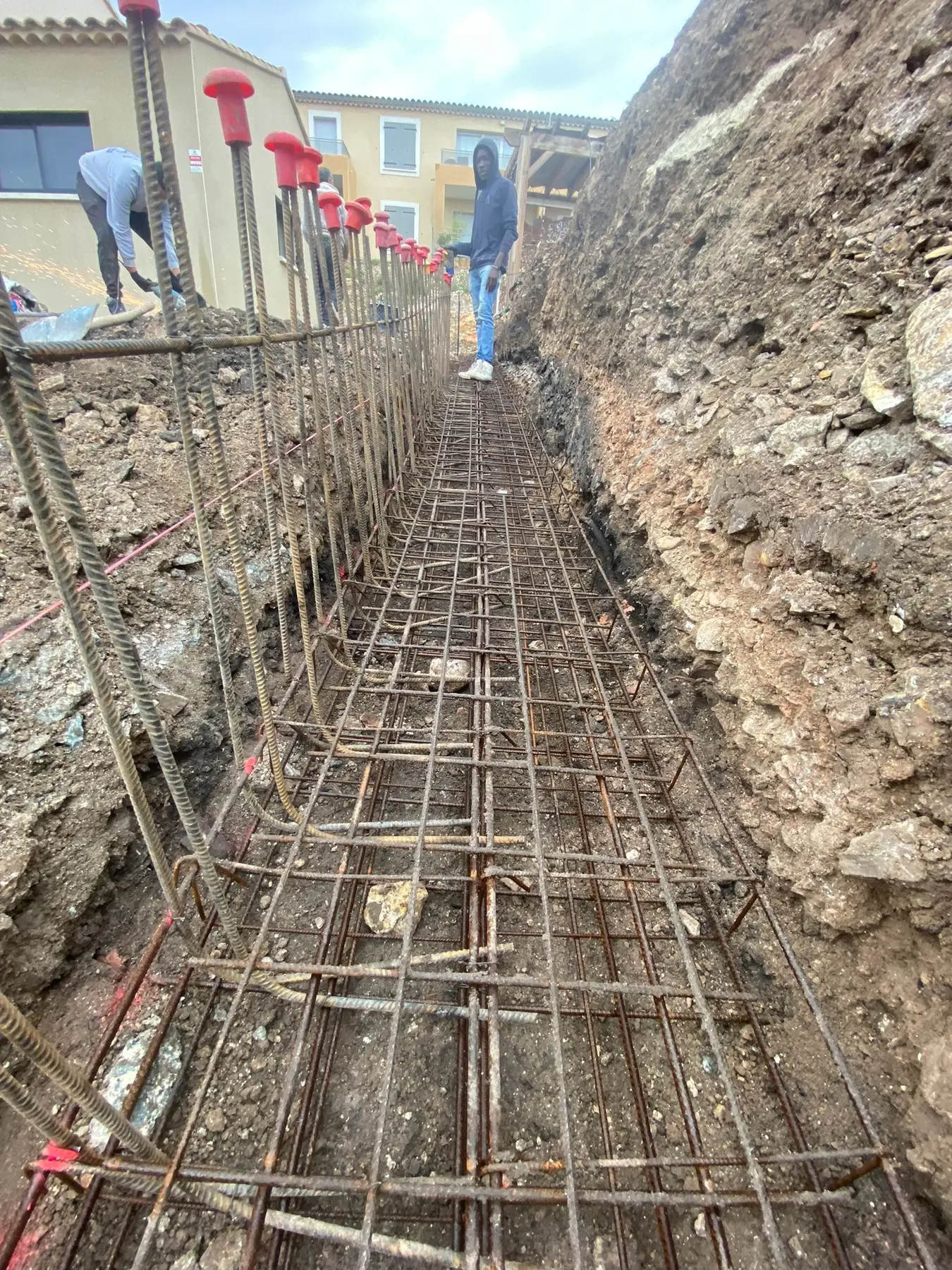 Ferraillage de fondation et attentes verticales à Châteauneuf-du-Pape