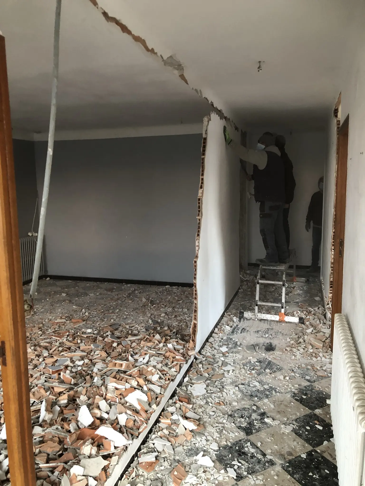 Décloisonnement intérieur pendant une rénovation à Althen-des-Paluds