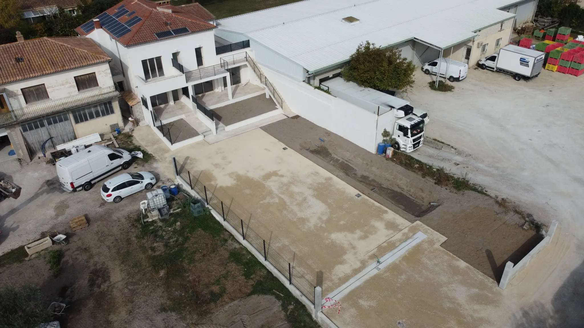 Vue d’ensemble finale d’une rénovation complète à Althen-des-Paluds