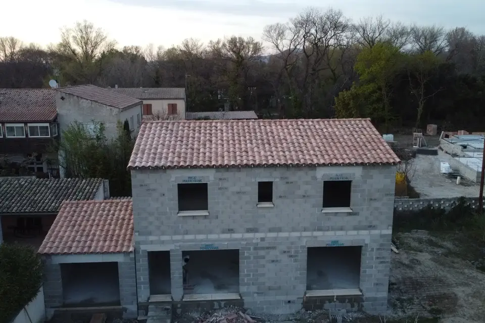 Maison à étage construite à Valréas