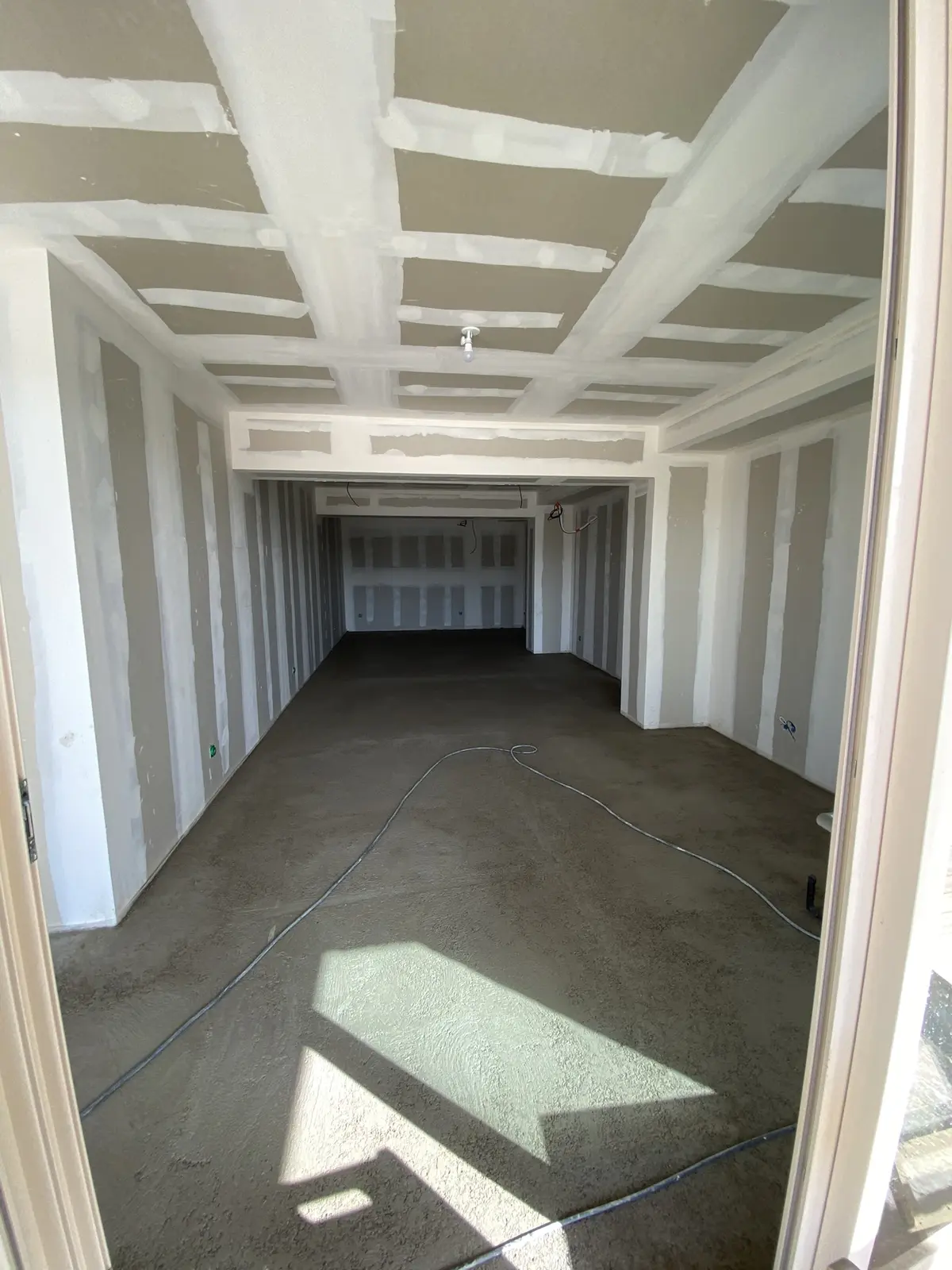 Préparation des finitions réalisé par BatiPro Construction
